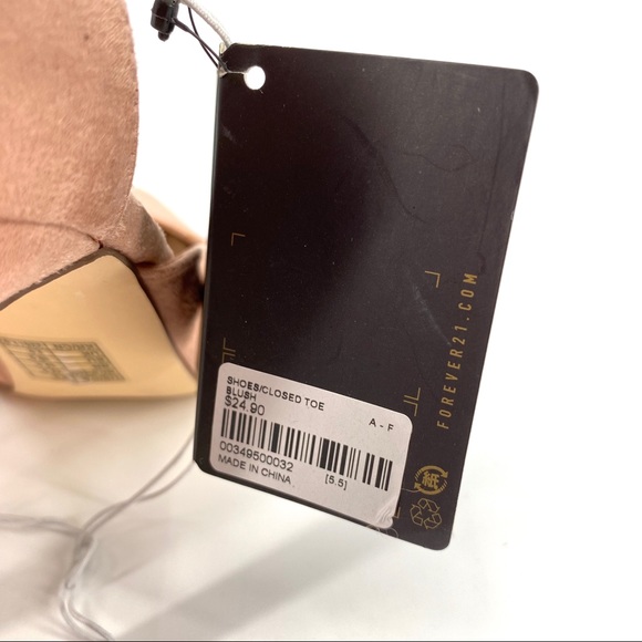 NWOT Forever 21 Blush Pink Closed Toe Pumps - Picture 6 of 6